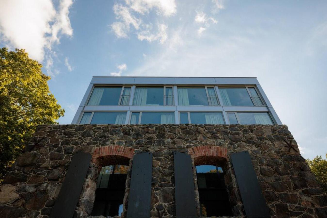 Brand New Studios Amidst Ancient Ruins Oasis Stockholm Exterior photo